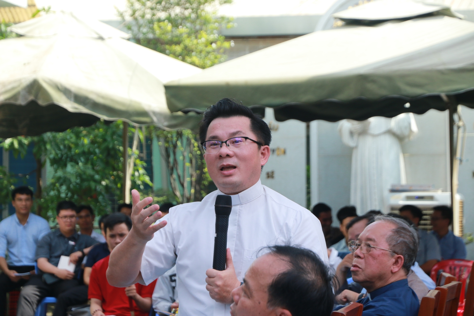 Hội thảo chuyên đề Triết học: Vấn nạn sự dữ trong thế giới hôm nay - 19.10.2024