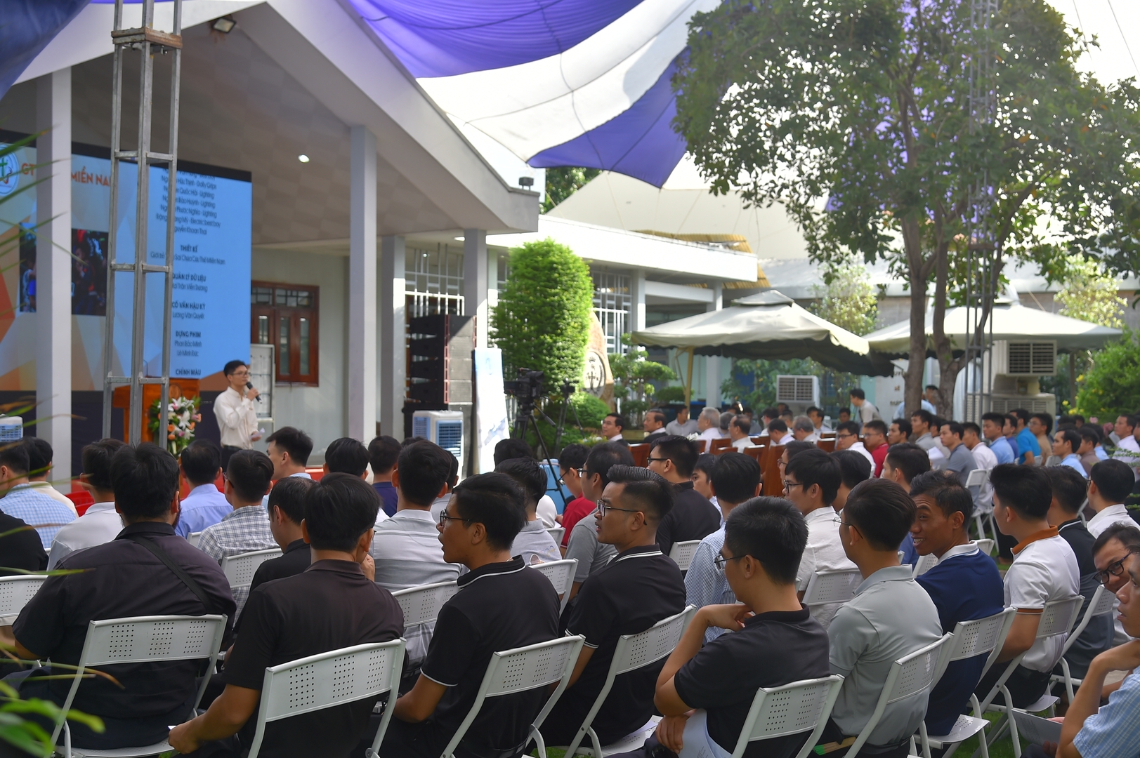 Hội thảo chuyên đề Triết học “Kiến tạo con người chân thực trong xã hội ngày nay”