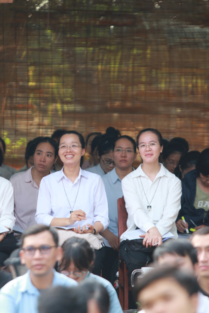 Hội thảo chuyên đề Triết học: Vấn nạn sự dữ trong thế giới hôm nay - 19.10.2024