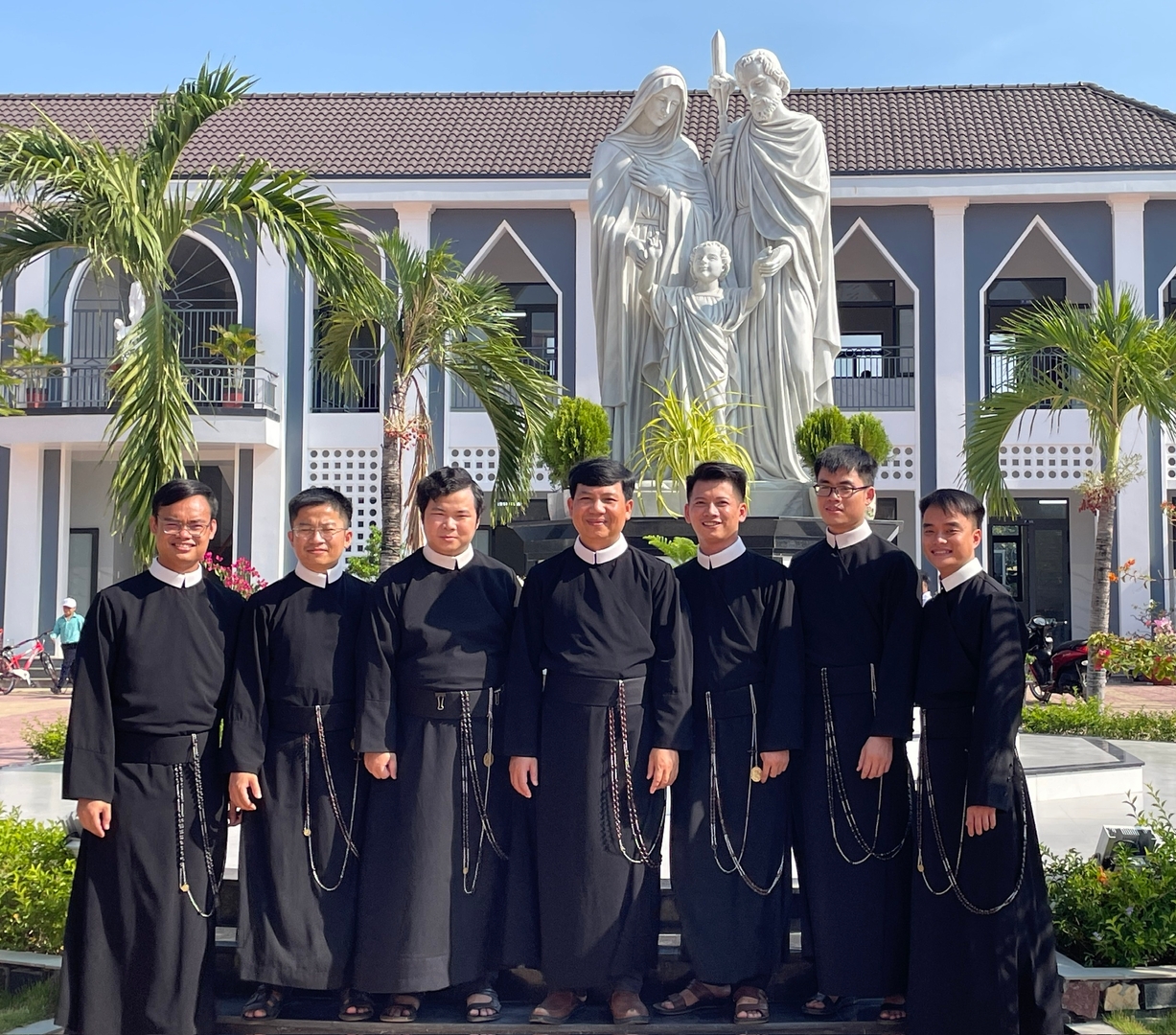 Giáo phận Nha Trang: Giới thiệu Ơn gọi Dòng Chúa Cứu Thế - Giáo xứ Hòa Nghĩa