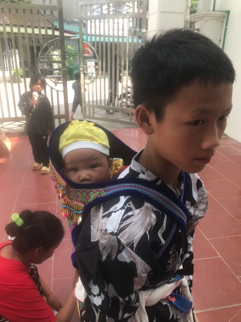 Đến và ở cùng…